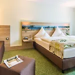 Otel Ambient Am Europakanal Fürth