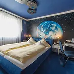 Ambient Am Europakanal 3*