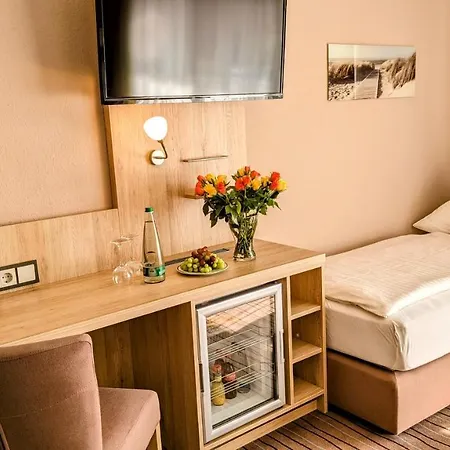 Ambient Am Europakanal 3*