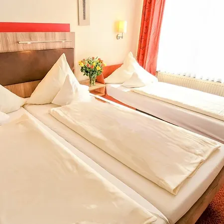 Ambient Am Europakanal Hotel 3*