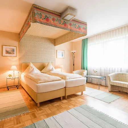 Ambient Am Europakanal Hotel 3*