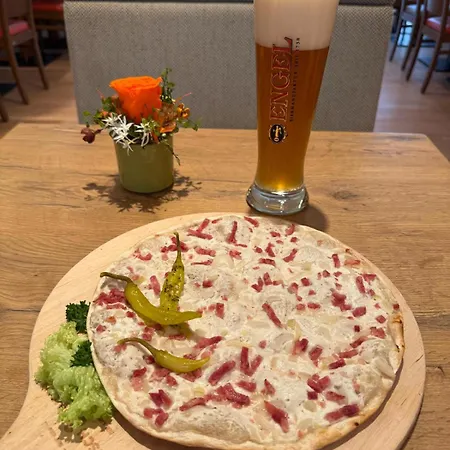 Ambient Am Europakanal 3*