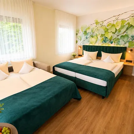 Hotel Ambient Am Europakanal