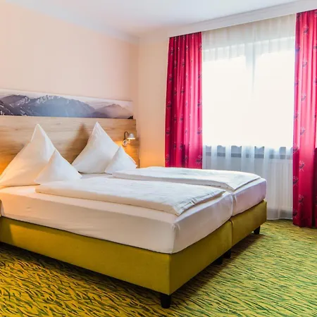 Ambient Am Europakanal Hotel Fürth